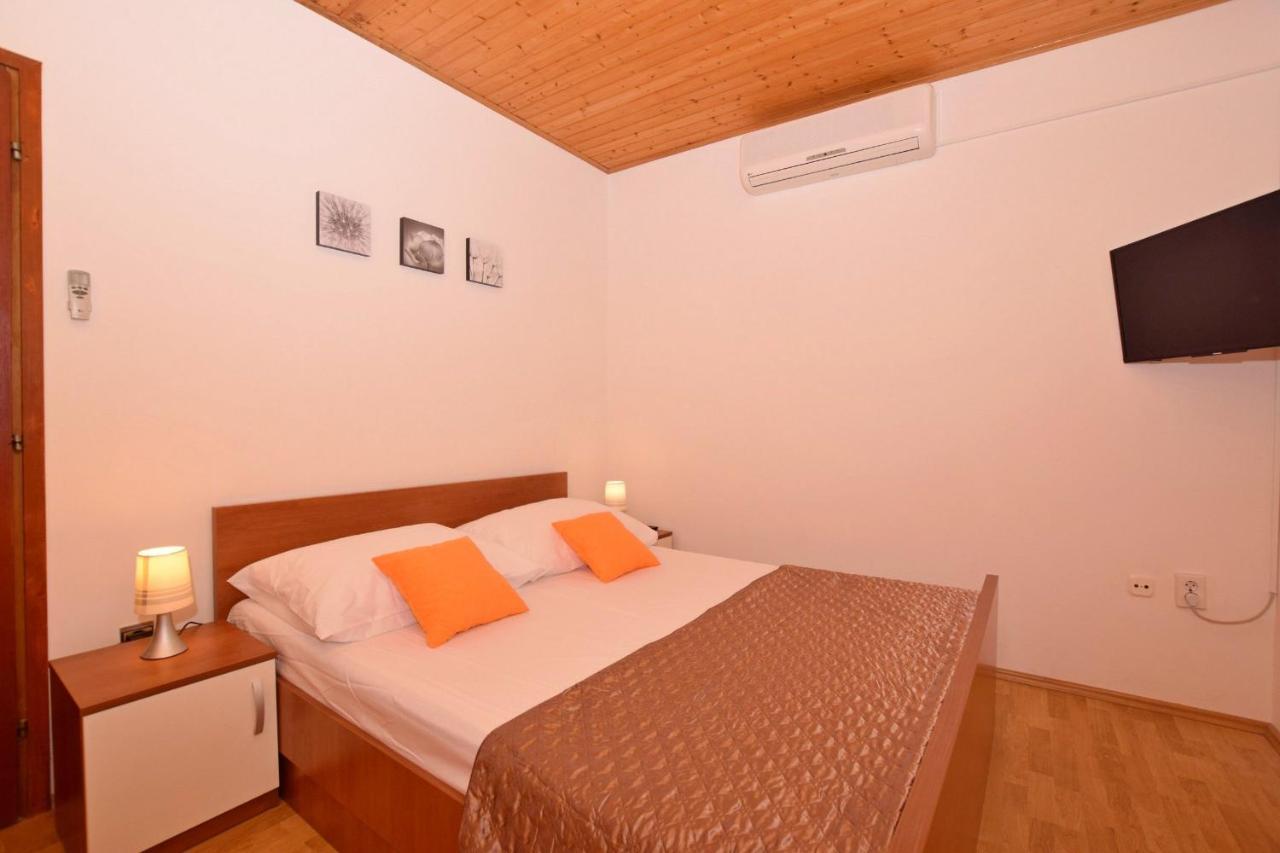 פירובאץ Apartments Andrija מראה חיצוני תמונה