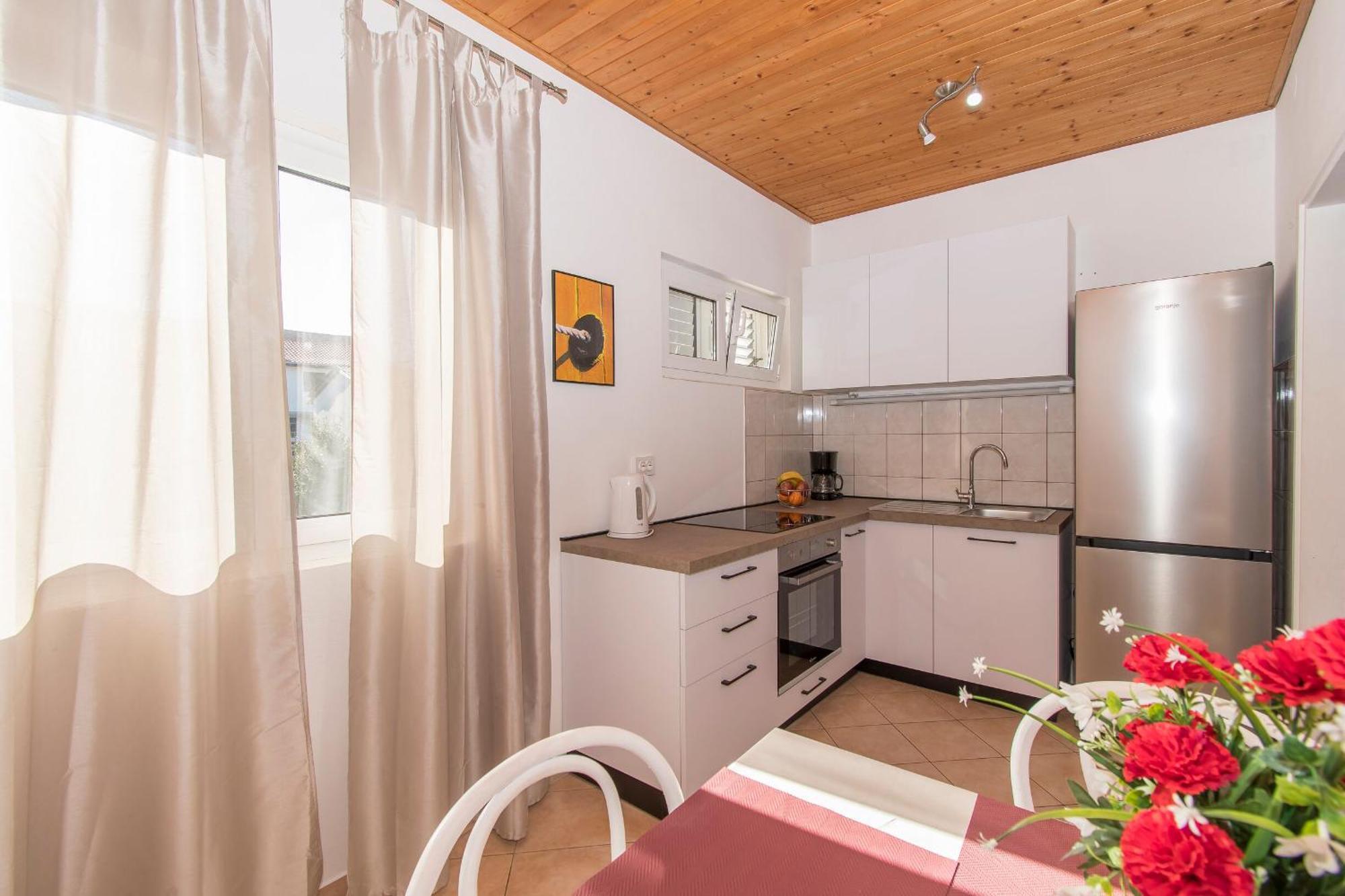 פירובאץ Apartments Andrija מראה חיצוני תמונה