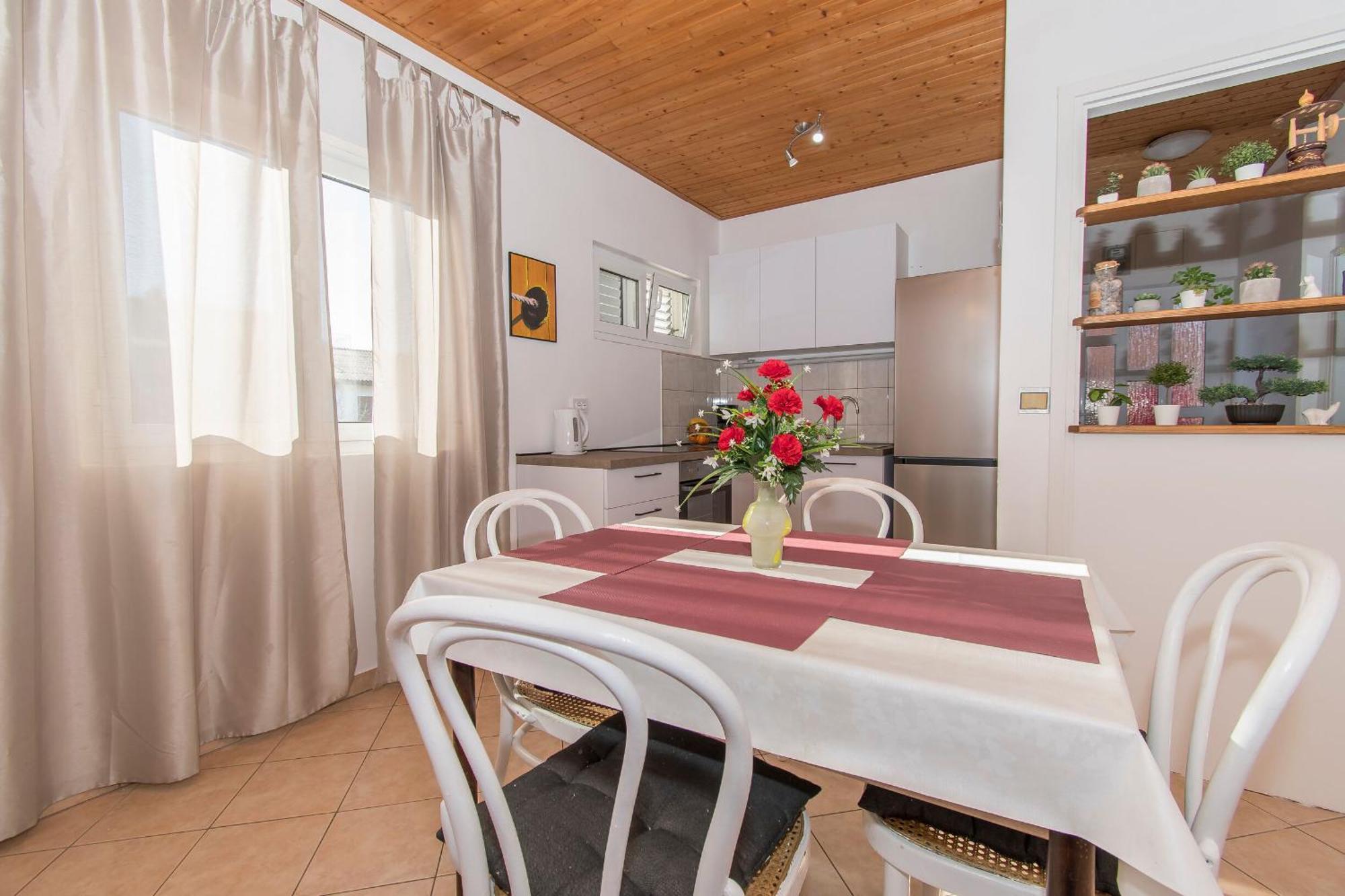 פירובאץ Apartments Andrija מראה חיצוני תמונה